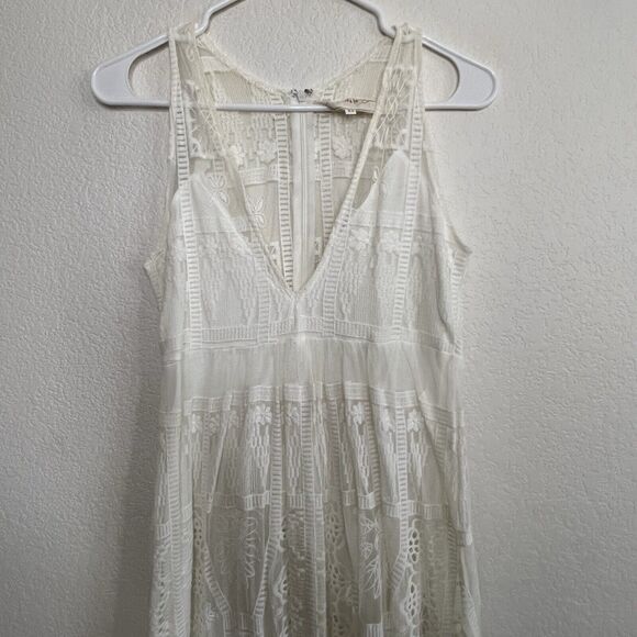 Jen’s Pirate Booty white lace Ile De France maxi dress XS wedding bride a19 - Picture 4 of 9